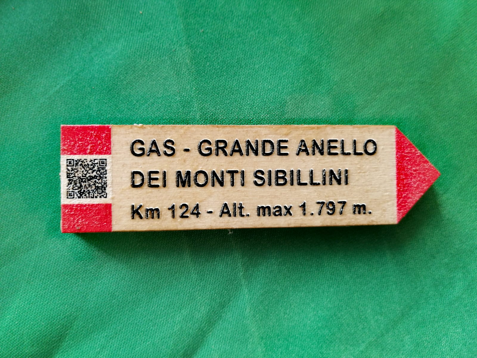 Segnale Magnetico Sentiero GAS Sibillini Segnale Magnetico Sentiero - GAS - Grande Anello dei Monti Sibillini - 124 Km - Alt. max 1.797 m.