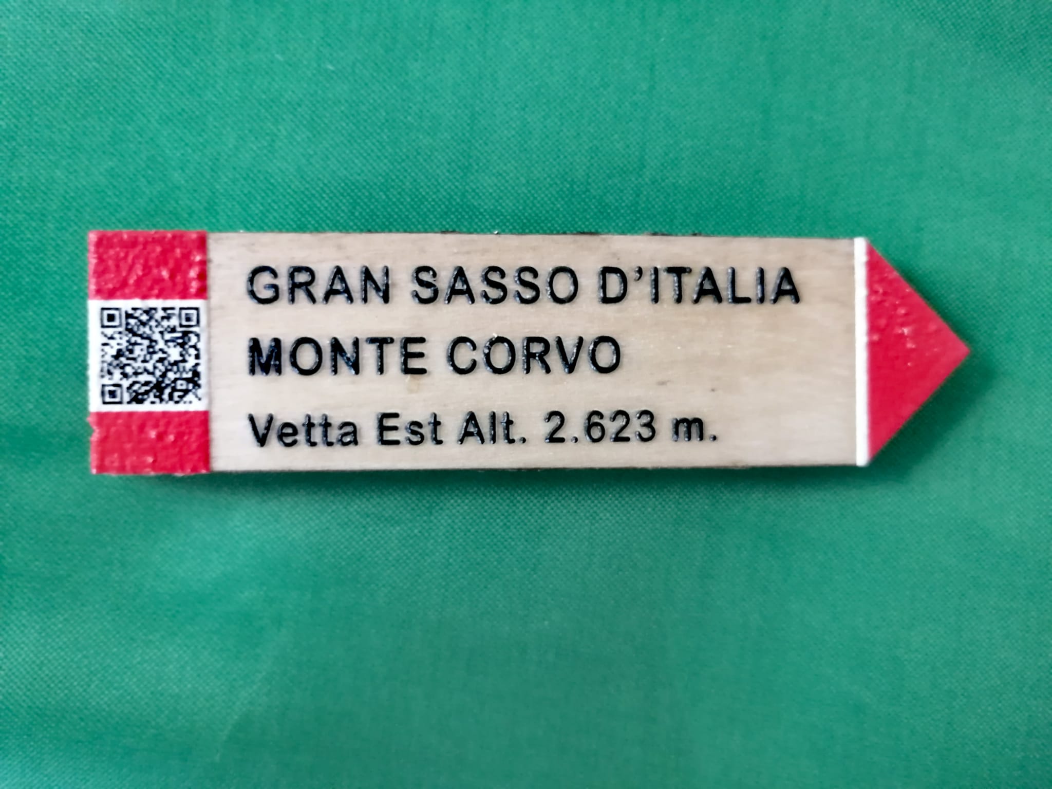 Segnale Magnetico Sentiero Monte Corvo Est Segnale Magnetico Sentiero - Gran Sasso d'Italia - Monte Corvo - Vetta Est Alt. 2.623 m.